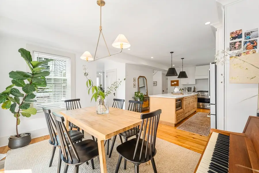 31 Collins St, Newburyport, MA 01950 - #3