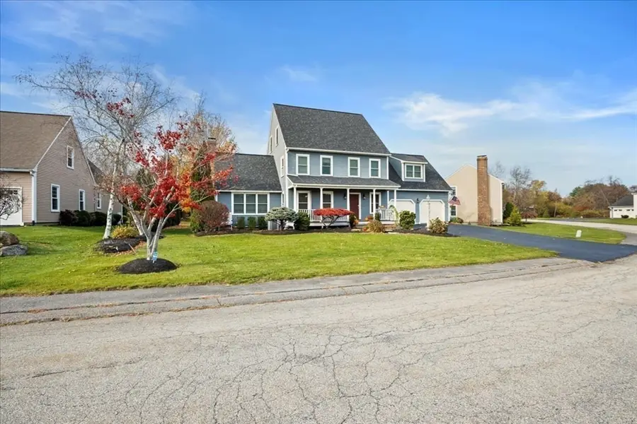 14 Goddard Dr, Auburn, MA 01501 - #2