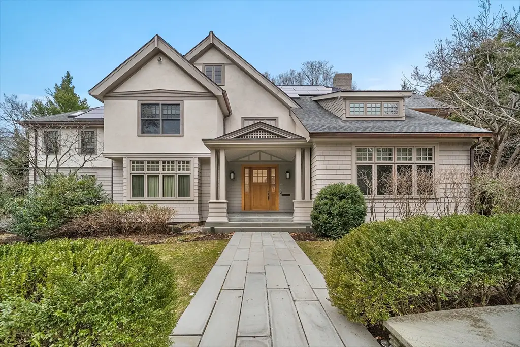 23 Inverness Rd, Wellesley, MA 02481 - #1