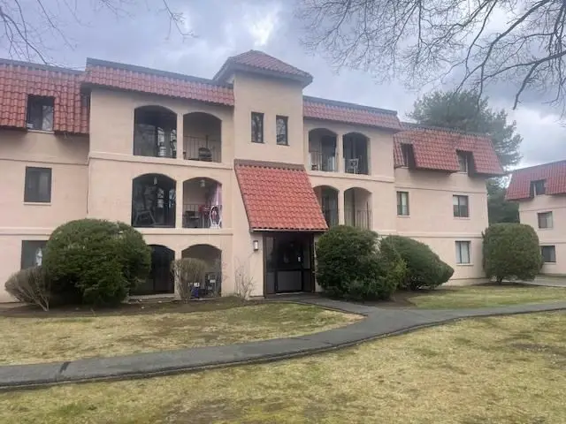 685 Oak Street #19-6, Brockton, MA 02301 - #2