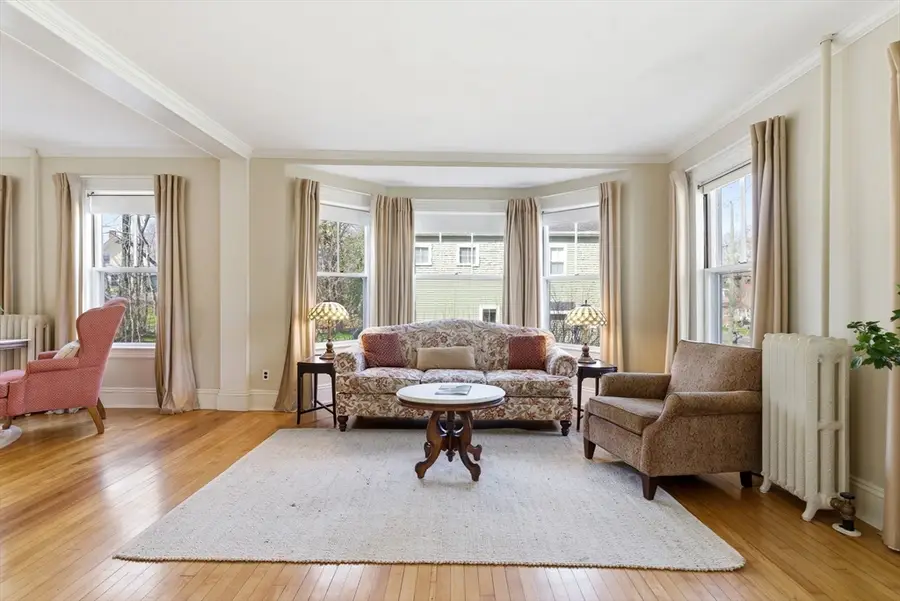 38 Hillside Ave, Bedford, MA 01730 - #2