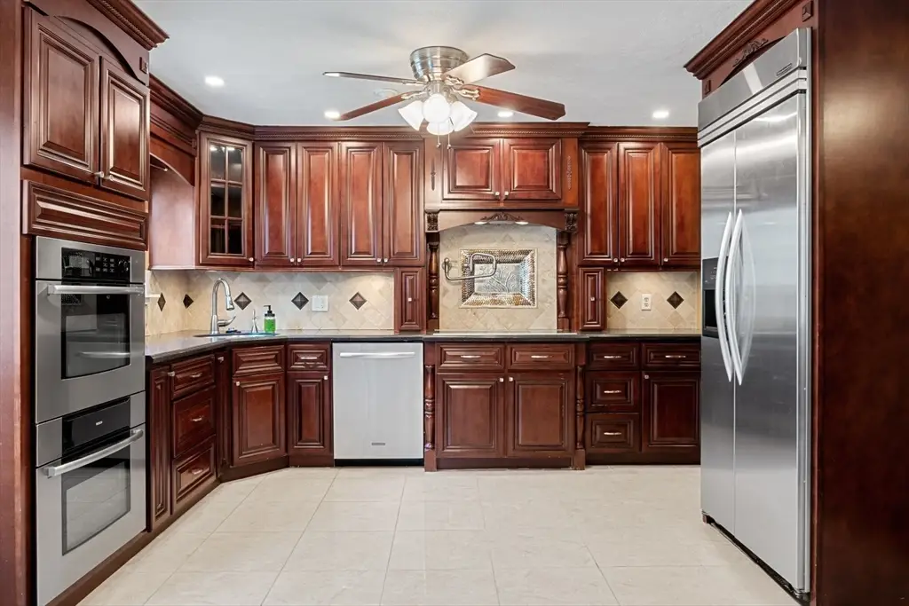 23 Pebble Pl #23, Malden, MA 02148 - #1