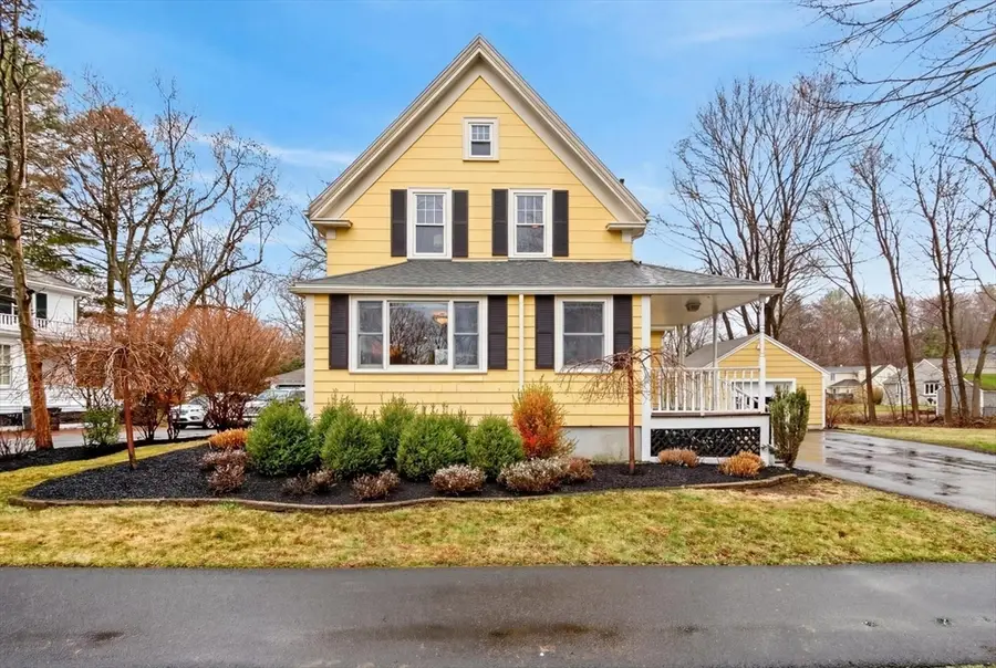 52 Maple St, Hamilton, MA 01982 - #2