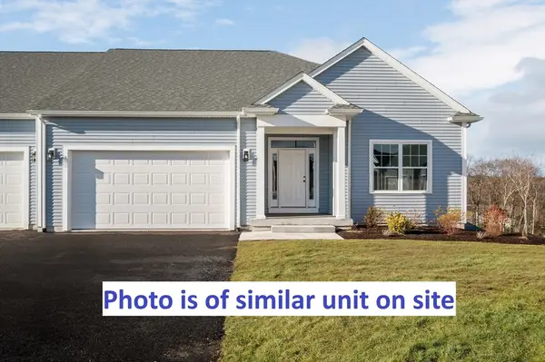 164 Rolling Ridge Drive #102, Northbridge, MA 01588