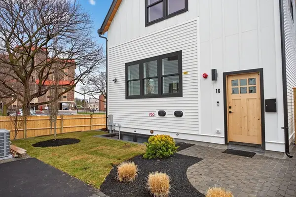 16 Hamlet St #16, Somerville, MA 02143