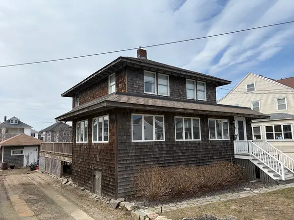 41 Manomet Ave, Hull, MA 02045