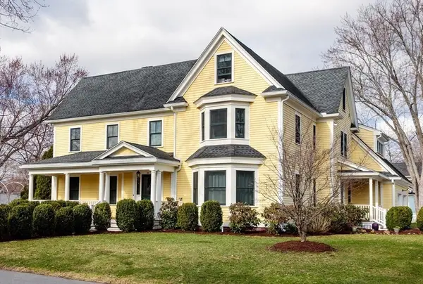 24 Dana Rd, Concord, MA 01742