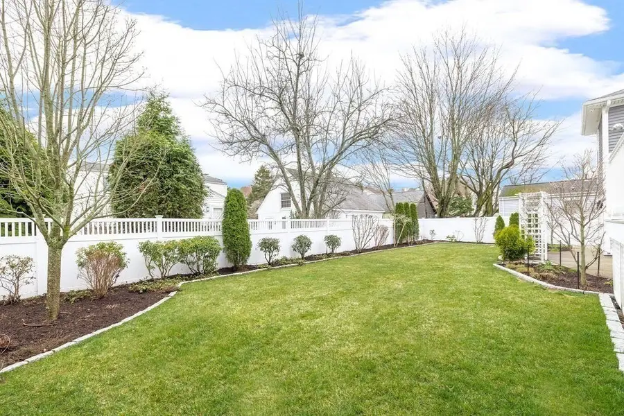 8 Arnold Street, Needham, MA 02494 - #2