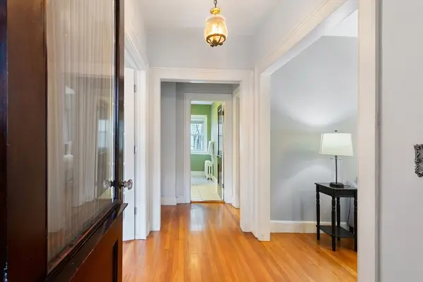 396 E Merrimack St #406, Lowell, MA 01852