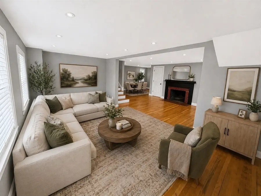 1 Gwinnett St, Boston, MA 02136 - #3