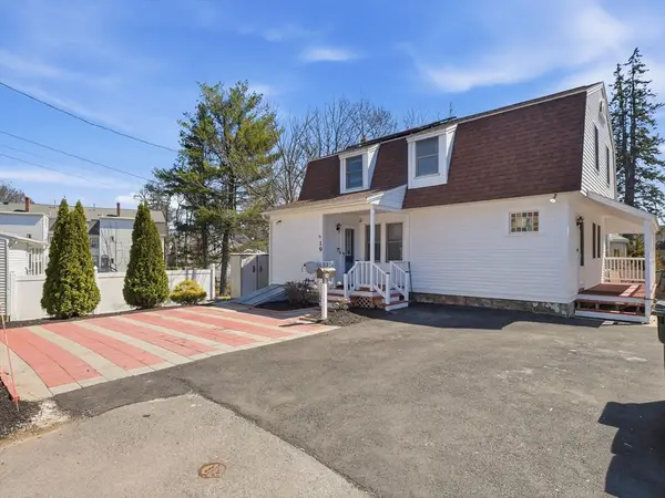 19 Elm Ct, Andover, MA 01810