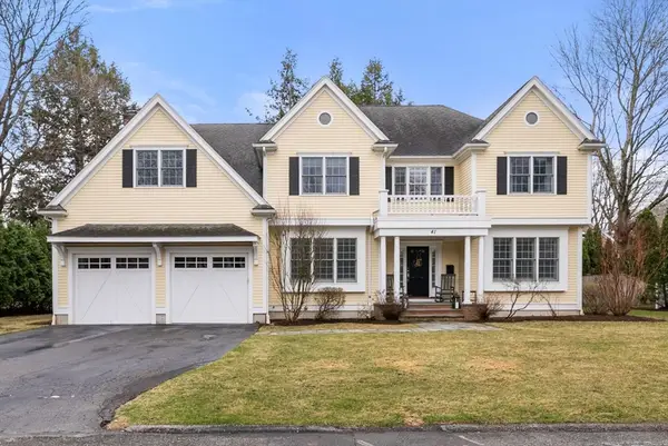 41 Chesterton Rd, Wellesley, MA 02481
