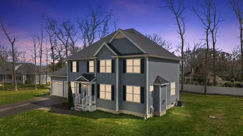 5 Sabrinas Way, Dartmouth, MA 02747 - #1