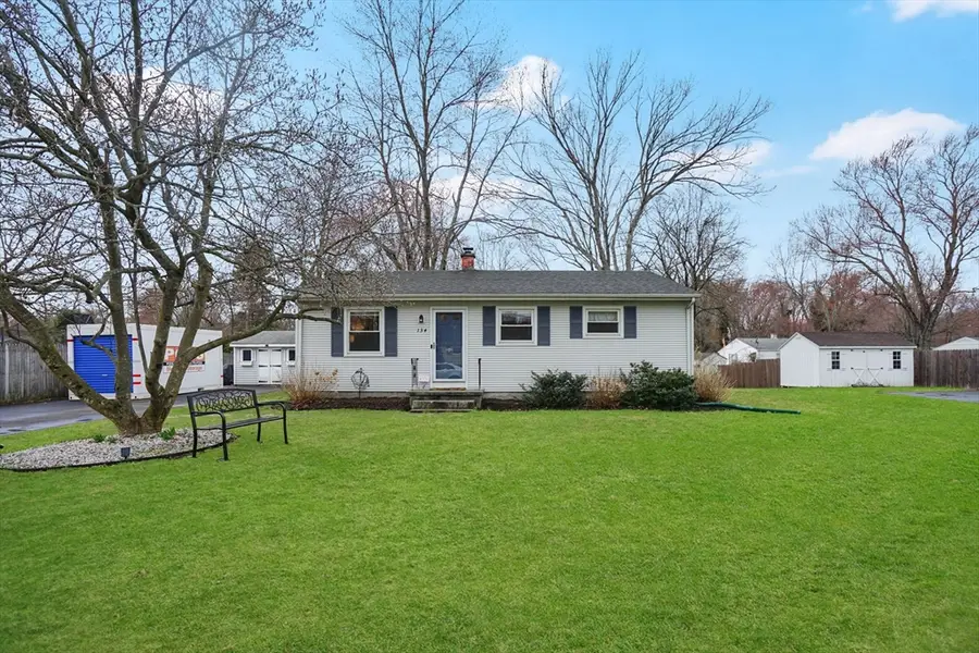 134 Newhouse St, Springfield, MA 01118 - #3