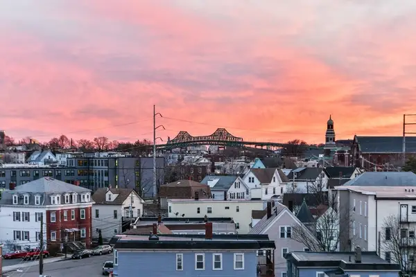 87 Parker St #402, Chelsea, MA 02150