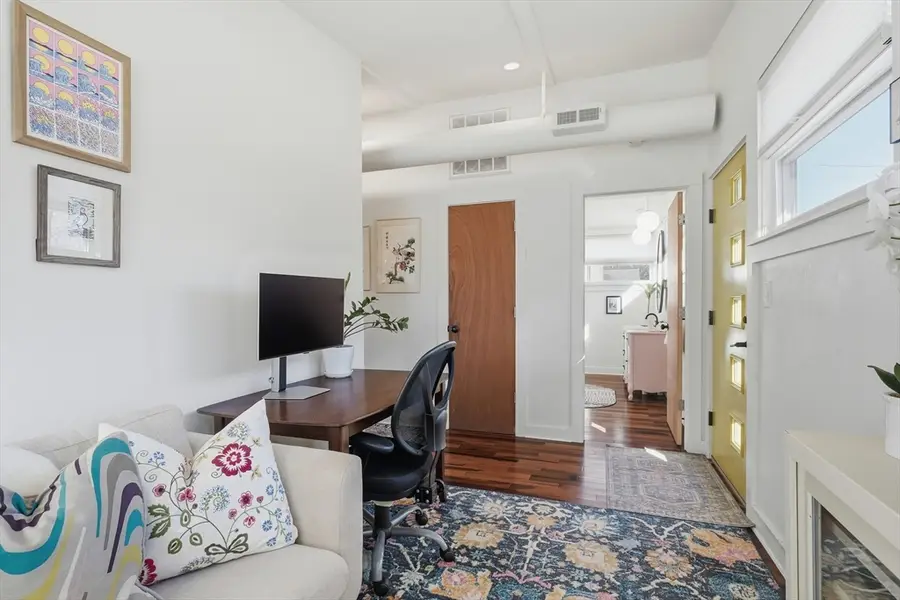 43 Sparhawk Street, Amesbury, MA 01913 - #3