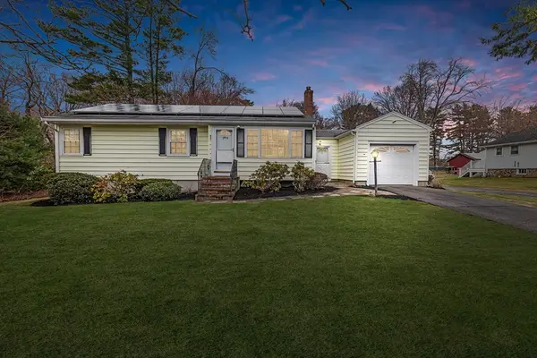 236 Village St, Medway, MA 02053