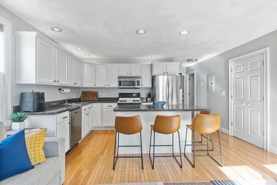 194 E St #1, Boston, MA 02127 - #3