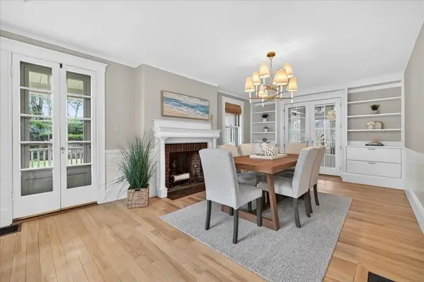 21 Middle Street, Hingham, MA 02043