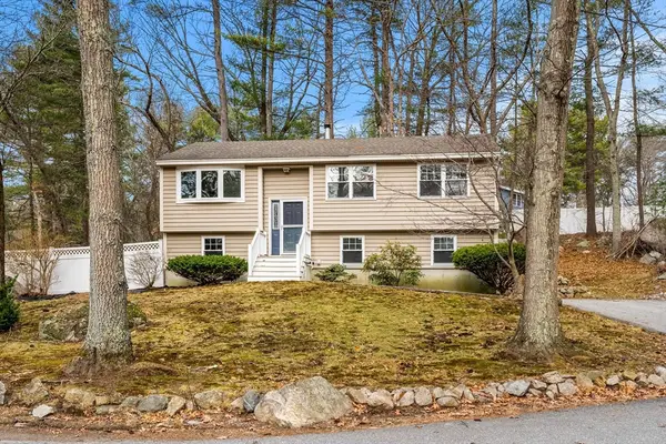 17 Ciccone Way, Billerica, MA 01821