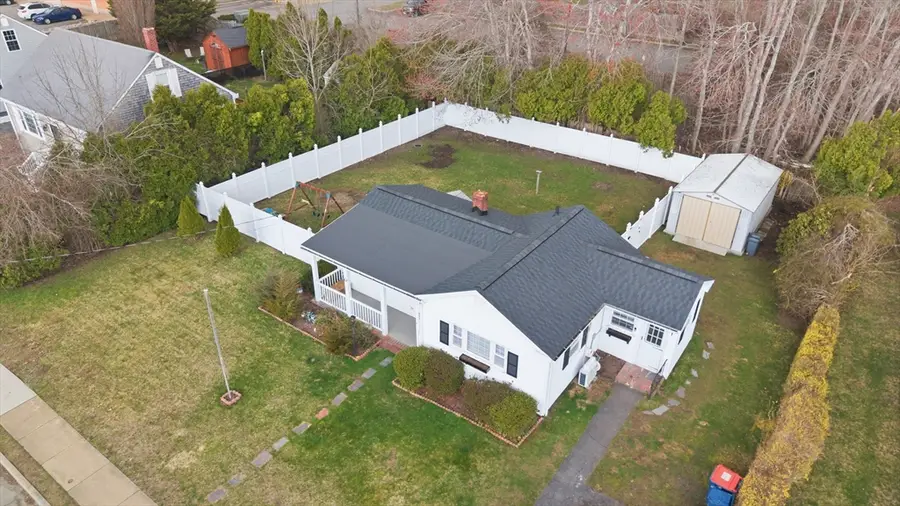 953 Phillips Rd, New Bedford, MA 02745 - #2