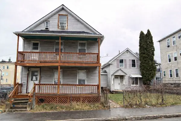 9-11 Barclay St, Worcester, MA 01604