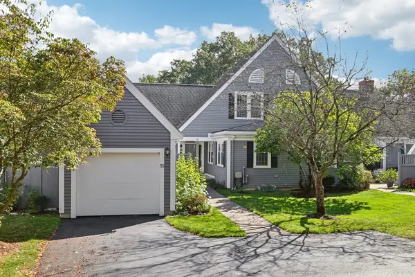 35 Mitchell Grant Way #35, Bedford, MA 01730
