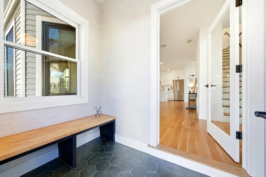 28 Cherry St #28, Medford, MA 02155 - #3