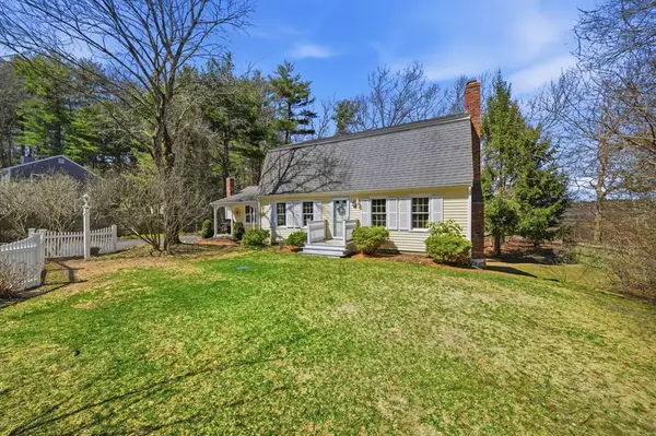 182 East St, Duxbury, MA 02332