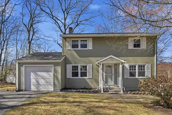 91 Brierwood Dr, Northampton, MA 01062