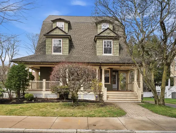 37 Pomfret St, Boston, MA 02132