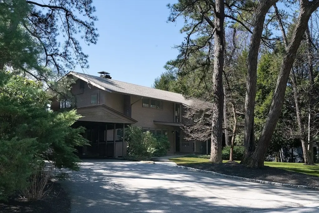 24 Barberry Rd, Lexington, MA 02421 - #1
