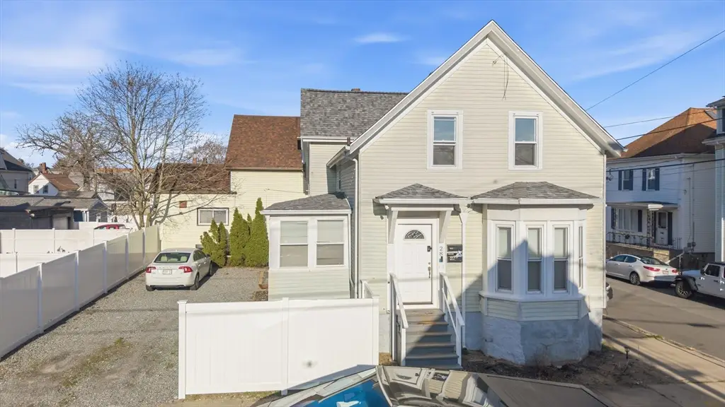 28 Borden St, New Bedford, MA 02740 - #1
