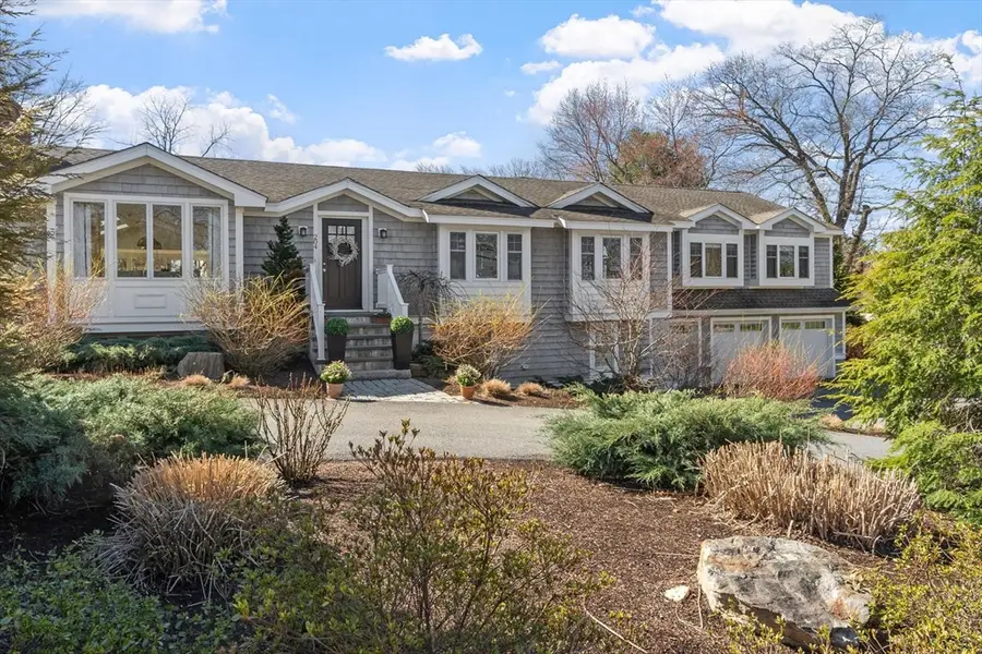 204 Virginia Rd, Concord, MA 01742 - #3