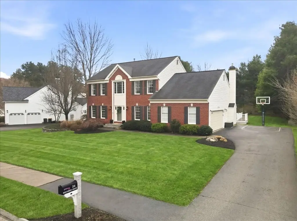 24 Winthrop Dr, Franklin, MA 02038 - #1