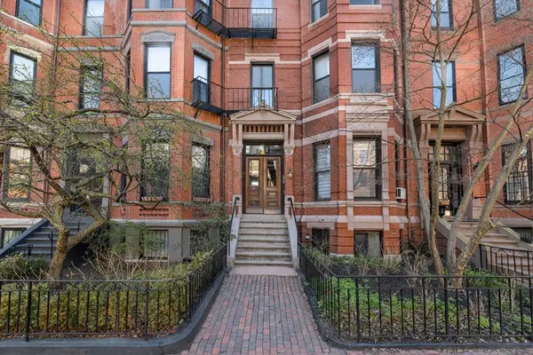 234 Marlborough St #1, Boston, MA 02116