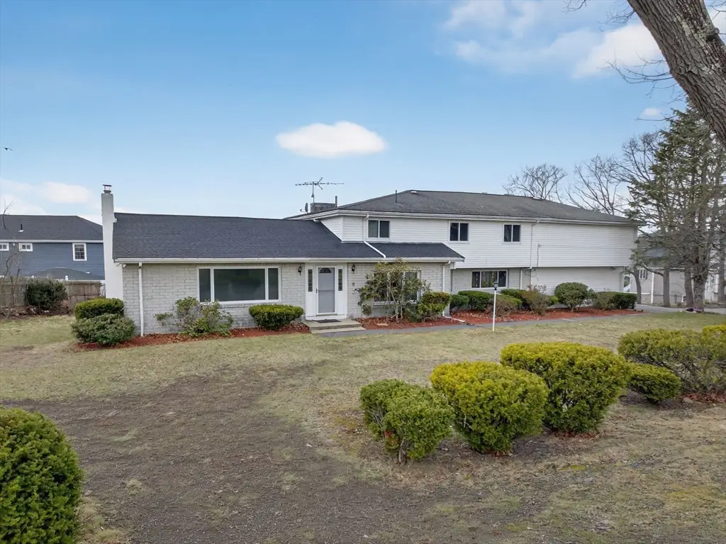 7 Liberty St, Framingham, MA 01702 - #1