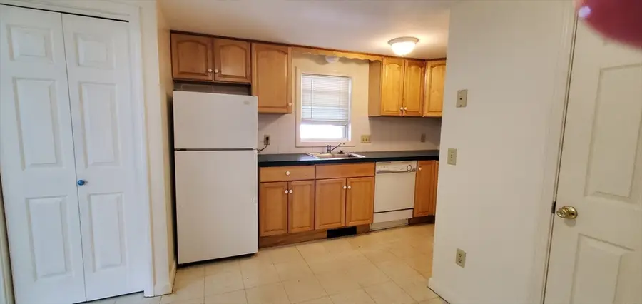 25 - 27 Brier Street, Fitchburg, MA 01420 - #3