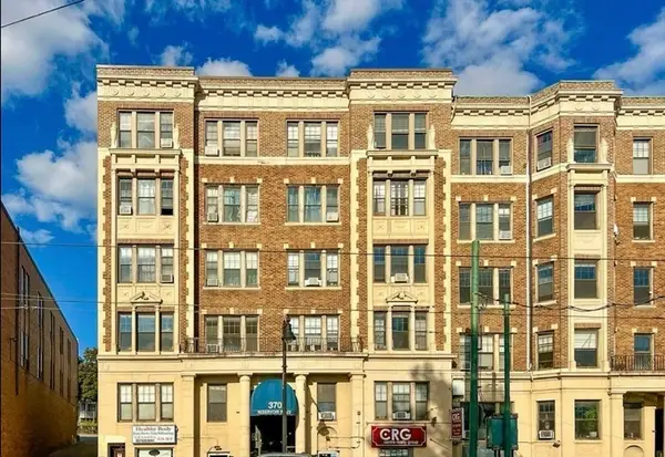 370 Chestnut Hill Ave #B, Boston, MA 02135