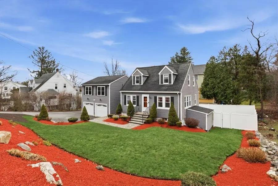 206 Russell St, Woburn, MA 01801 - #3