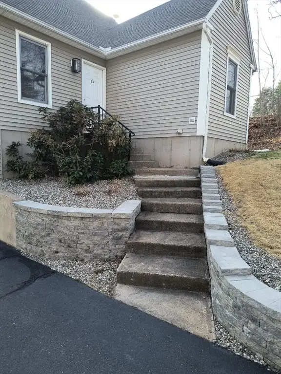 26 Hayre St, Westfield, MA 01085 - #2