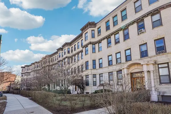 1870 Commonwealth Ave #1, Boston, MA 02135