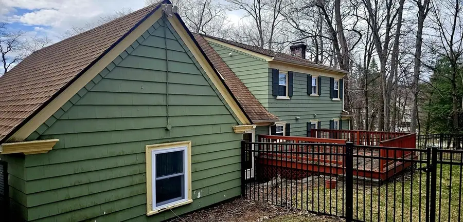 9 Howe Ave, Shrewsbury, MA 01545 - #2