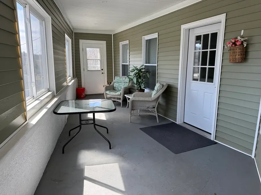 125 Grove St, Clinton, MA 01510 - #2