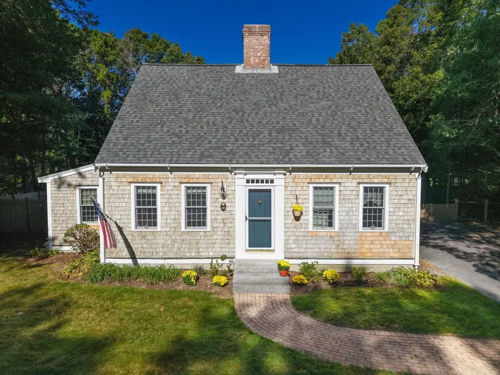 10 Hunters Trl, Sandwich, MA 02563 - #1