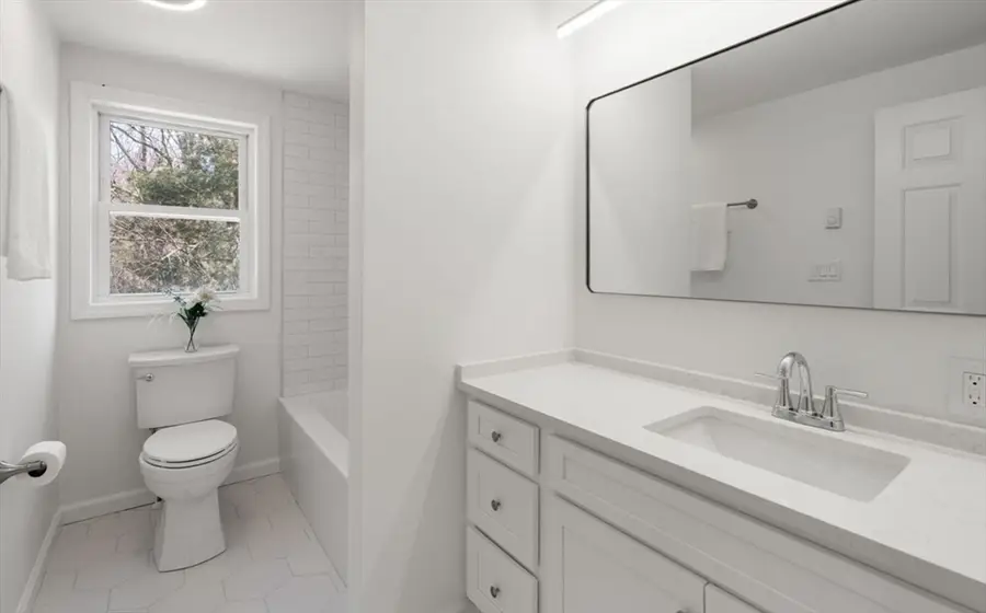 855 S Main St #855, Bellingham, MA 02019 - #3