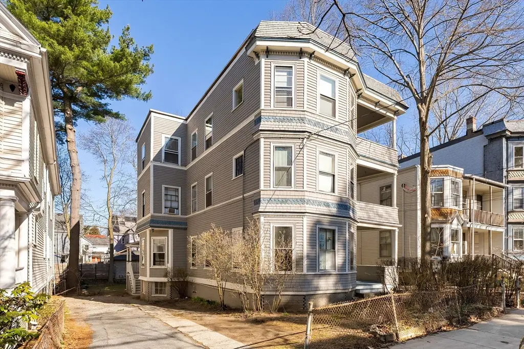 285 Chestnut Ave, Boston, MA 02130 - #1