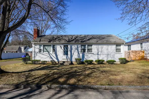 46 Lakevilla Ave, Springfield, MA 01109