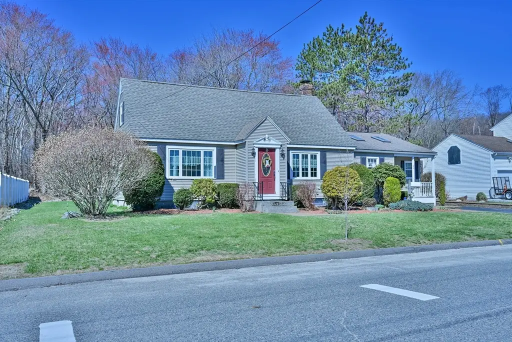 22 Trahan Ave, Worcester, MA 01604 - #1