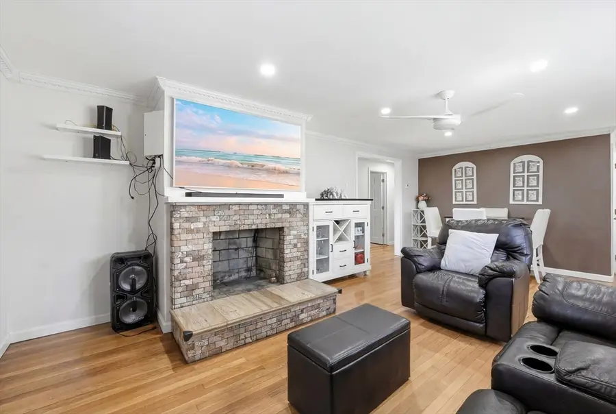 149 Woodland St, West Boylston, MA 01583 - #3